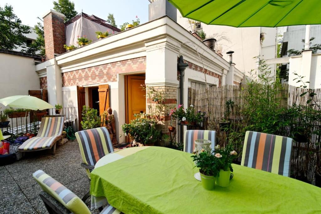 Exotic Loft In Montmartre + Terrace ! Parijs